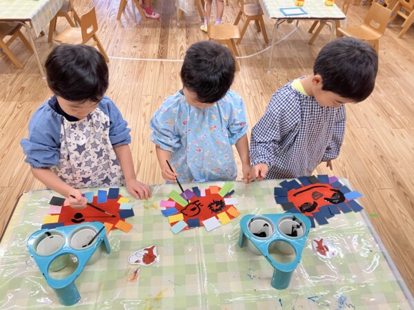 【年中】絵本「ラチとらいおん」で玉入れ！